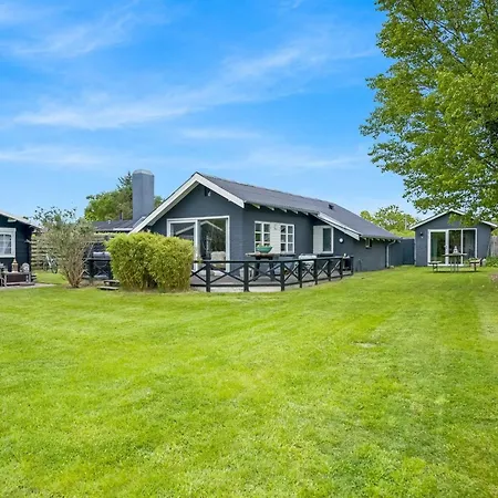 Ferienhaus Bo - 250m From The Sea By Interhome