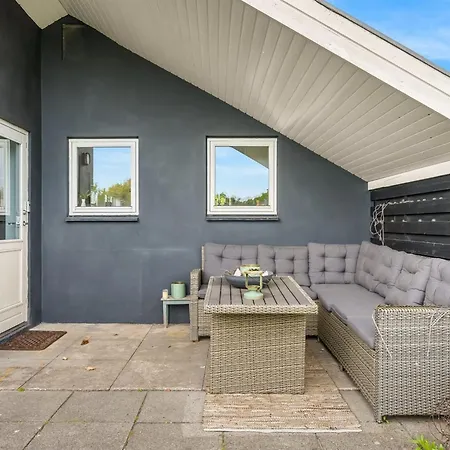 בית נופש Bo - 250m From The Sea By Interhome